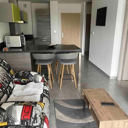 Appartement 4 Personnes Proche Lac Saint Point Montperreux Екстериор снимка