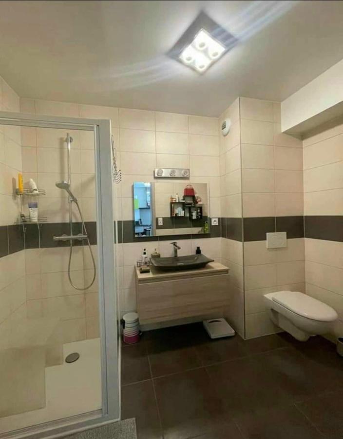 Appartement 4 Personnes Proche Lac Saint Point Montperreux Екстериор снимка